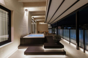ACRON 12 penthouse Acropolis suites